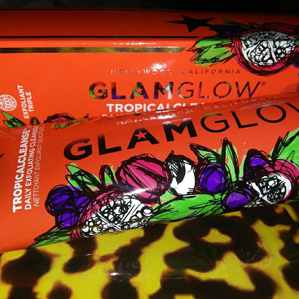Glamglow exfoliating cleanser